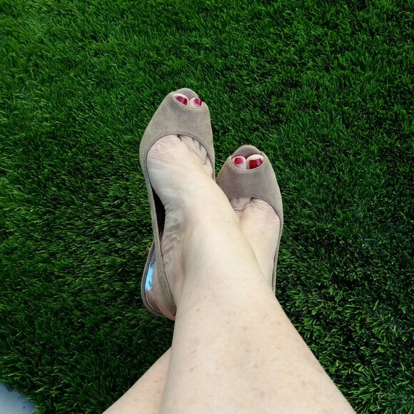 MICHAEL Michael Kors York Peep Toe Sling Back Suede / Wood  4.5" Heel  Size 8.5M - Picture 11 of 16